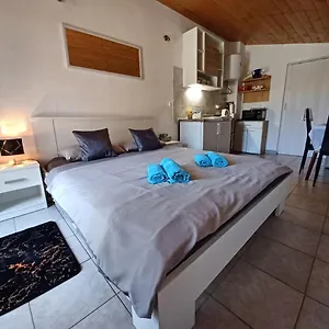 Appartamento Pampas Studio, Self Check-in, Porec